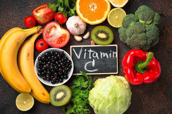Vitamine C dans les produits alimentaires Produits de base Acide ascorbique pour les acheteurs soucieux de leur santé
